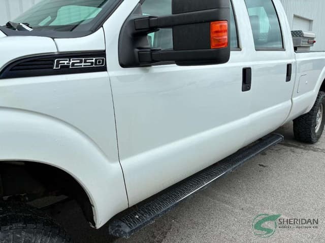 Image of Ford F-250 equipment image 4