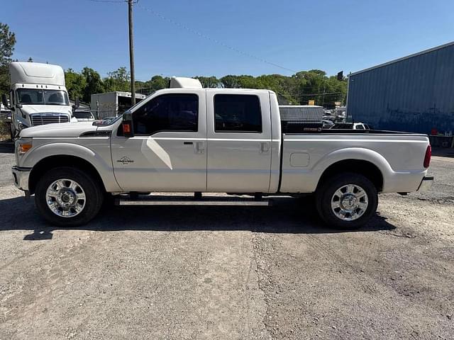 Image of Ford F-250 equipment image 1