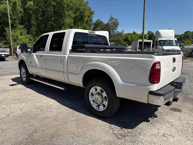 Image of Ford F-250 equipment image 2