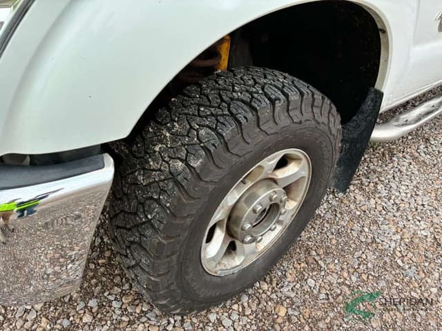Image of Ford F-250 equipment image 4