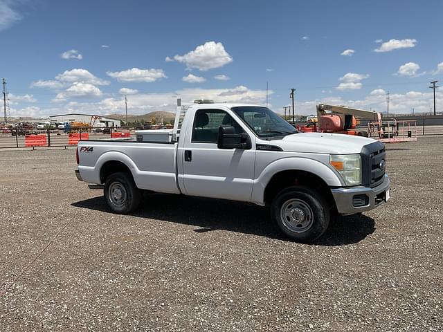 Image of Ford F-250 equipment image 1