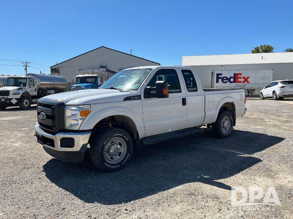 Image of Ford F-250 Primary image