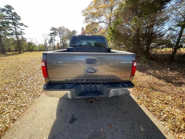 Image of Ford F-250 equipment image 3