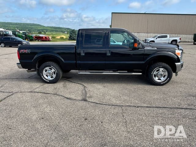Image of Ford F-250 equipment image 3