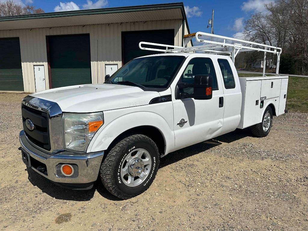 Image of Ford F-250 Primary image