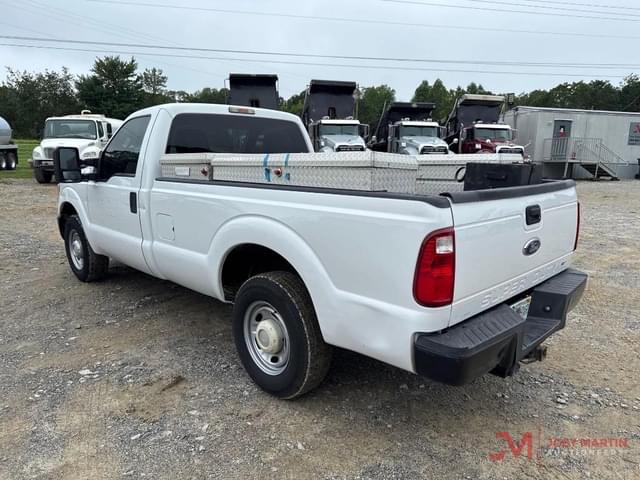 Image of Ford F-250 equipment image 3