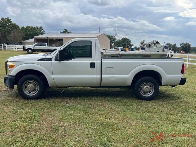 Image of Ford F-250 equipment image 4