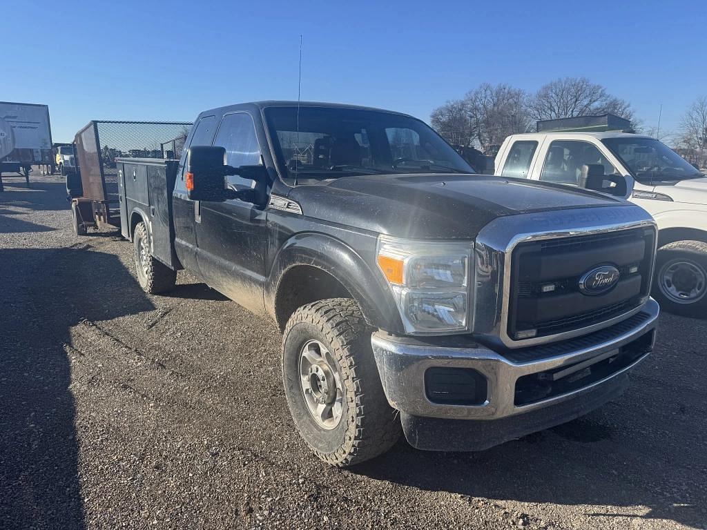 Image of Ford F-250 Primary image