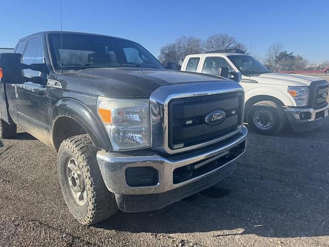 Image of Ford F-250 equipment image 2