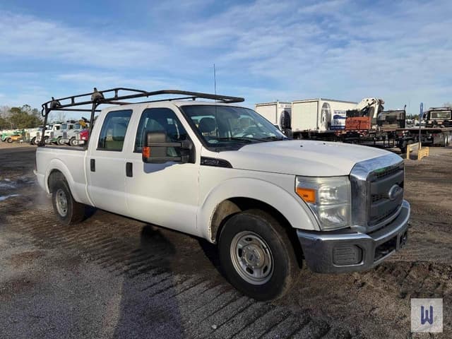 Image of Ford F-250 equipment image 2