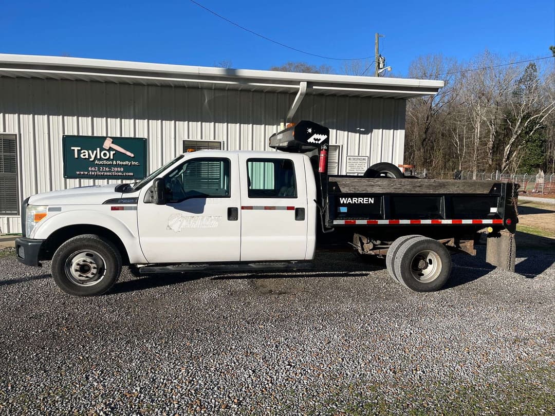 Image of Ford F-350 Primary image