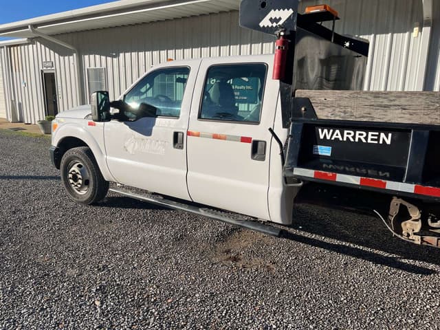 Image of Ford F-350 equipment image 3