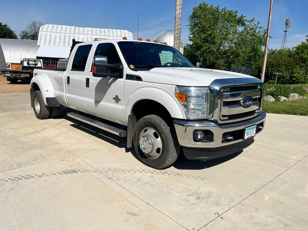 Image of Ford F-350 Primary image
