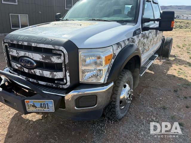 Image of Ford F-350 equipment image 1