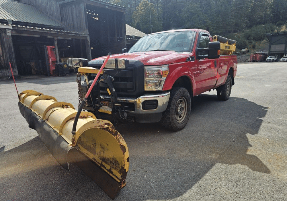 Image of Ford F-350 Primary image