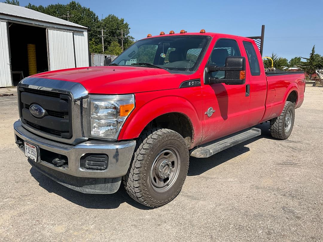 Image of Ford F-350 Primary image