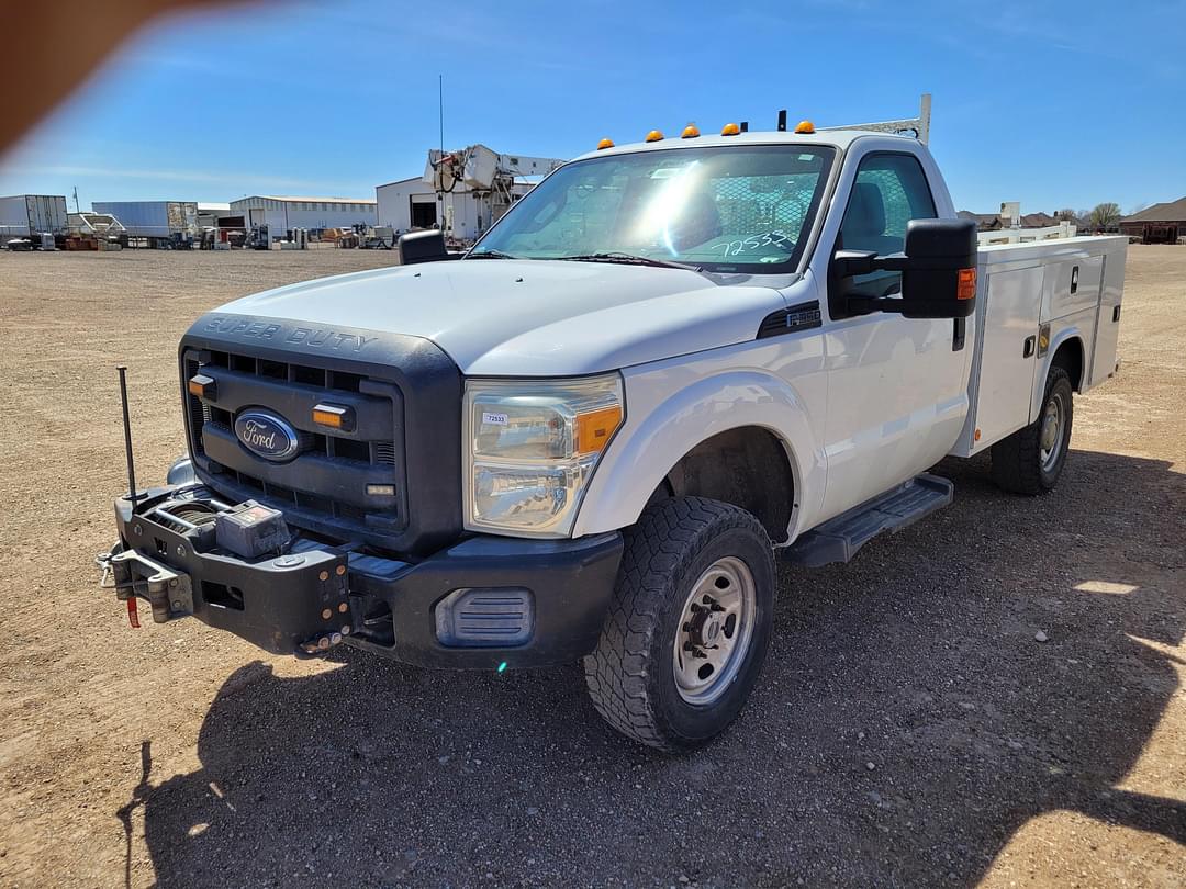 Image of Ford F-350 Primary image