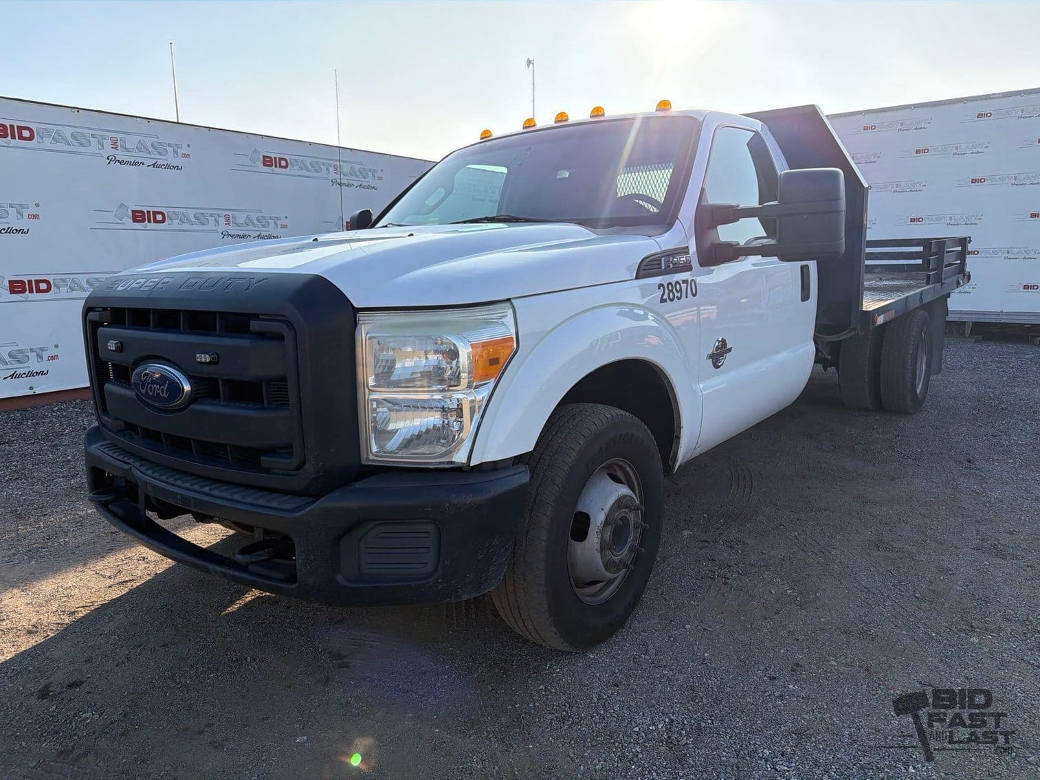 2016 Ford F-350 Equipment Image0