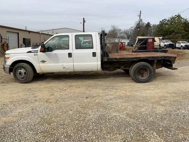 Image of Ford F-350 equipment image 4