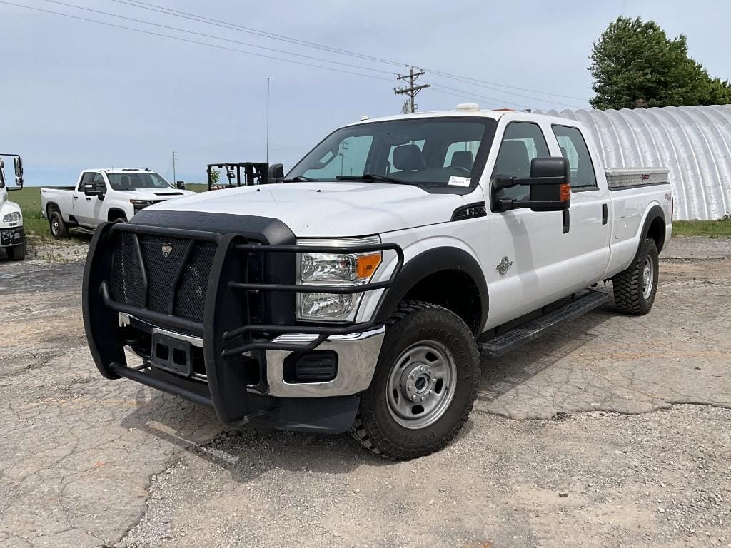 2016 Ford F-350 Equipment Image0