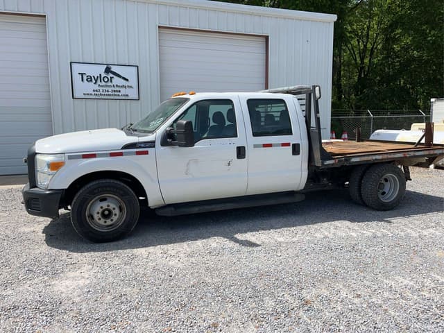 Image of Ford F-350 equipment image 1