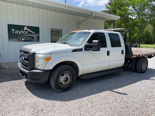 Image of Ford F-350 equipment image 1