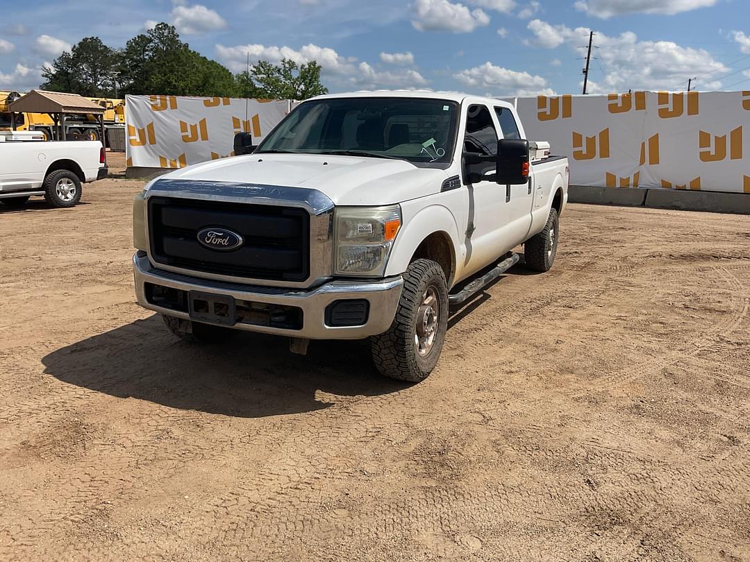 Image of Ford F-350 Primary image
