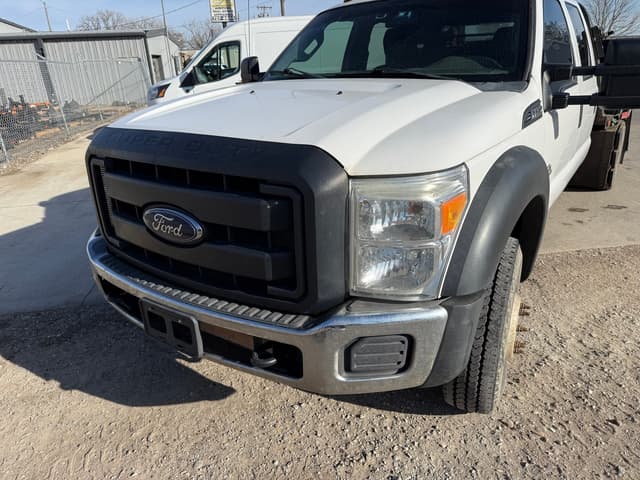 Image of Ford F-350 equipment image 3