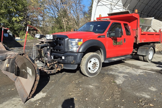 Image of Ford F-450 equipment image 1