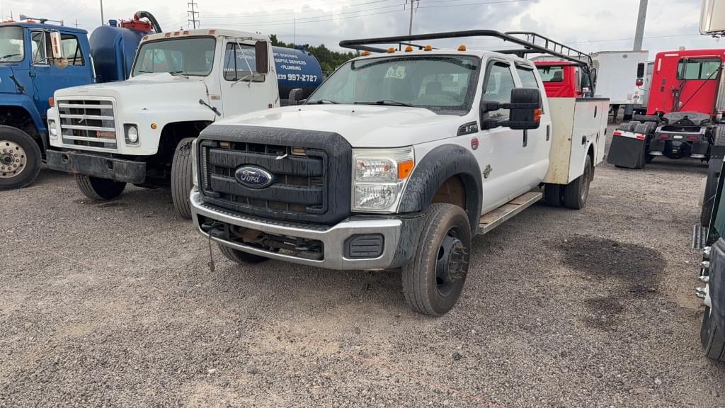 Image of Ford F-450 Primary image