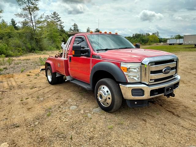 Image of Ford F-450 equipment image 2