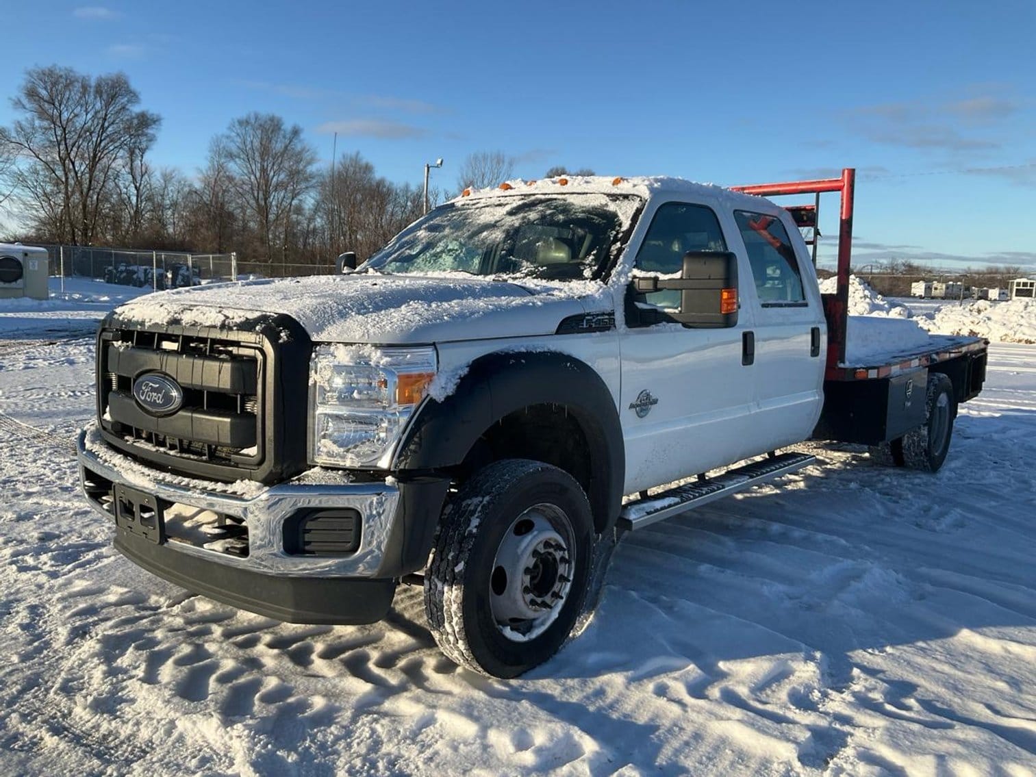 2016 Ford F-450 Equipment Image0