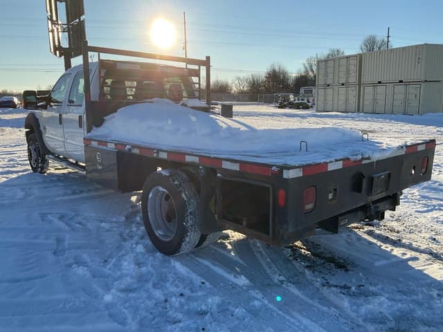 Image of Ford F-450 equipment image 2