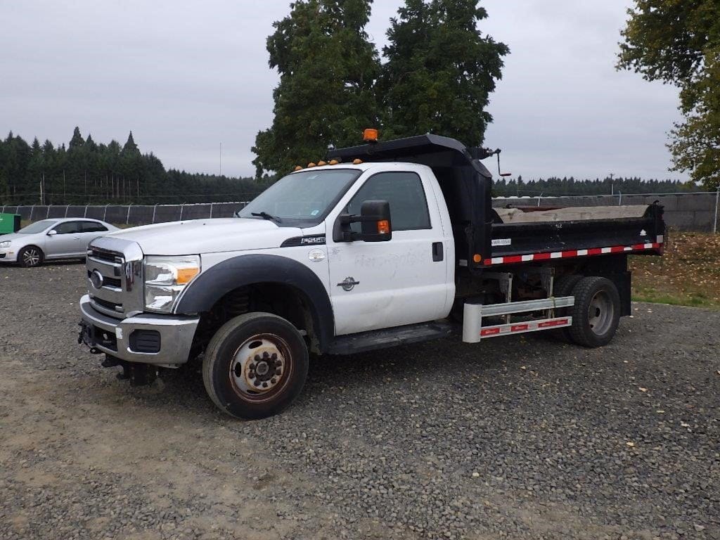 2016 Ford F-550 Equipment Image0