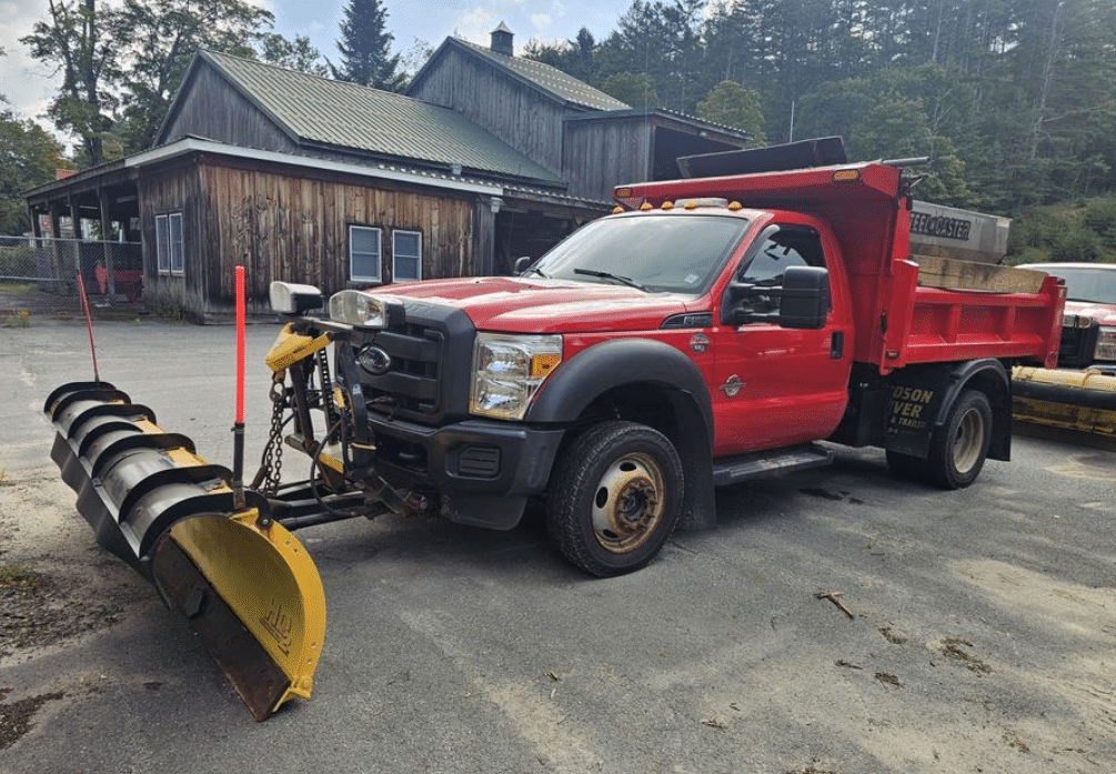 Image of Ford F-550 Primary image