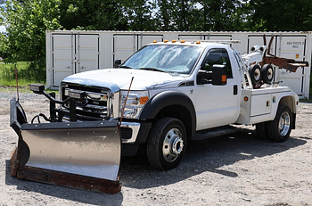 2016 Ford F-550 Equipment Image0