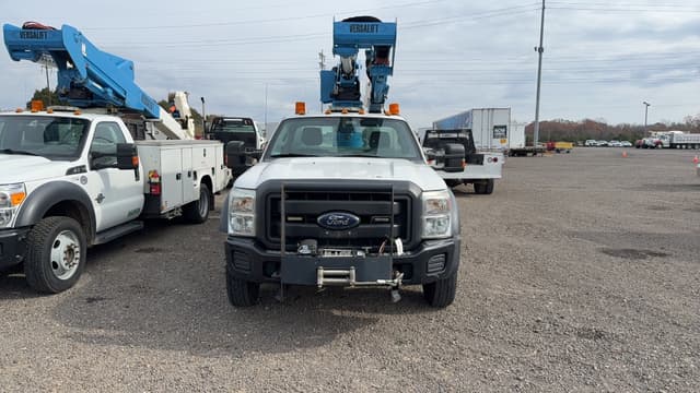 Image of Ford F-550 equipment image 1