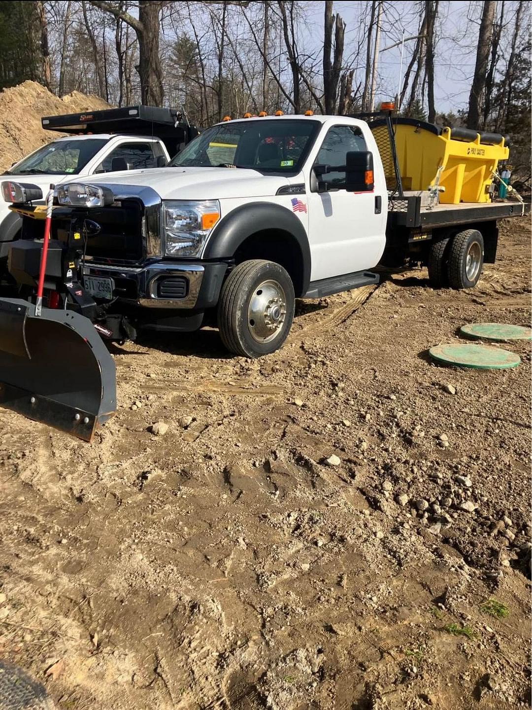Image of Ford F-550 Primary image
