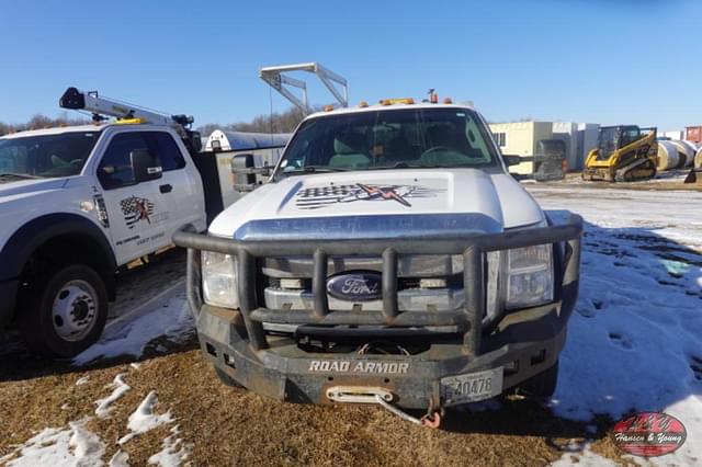 Image of Ford F-550 equipment image 1