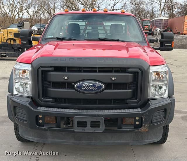 Image of Ford F-550 equipment image 1