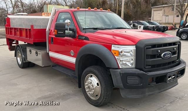 Image of Ford F-550 equipment image 2