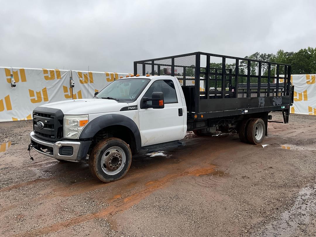 Image of Ford F-550 Primary image