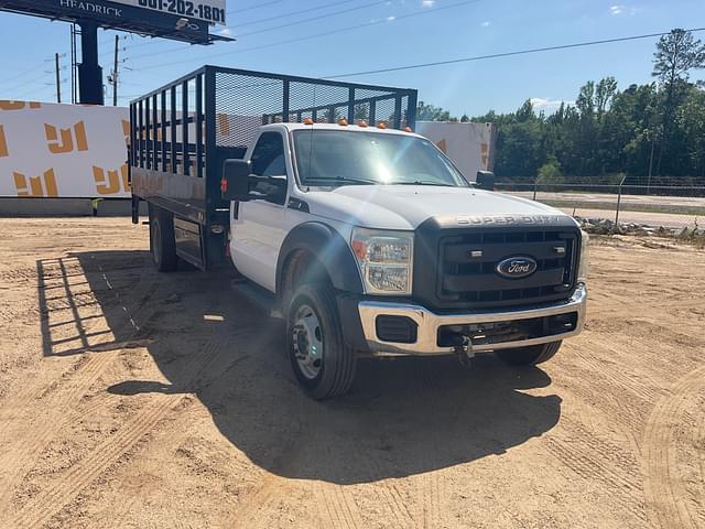 Image of Ford F-550 equipment image 3