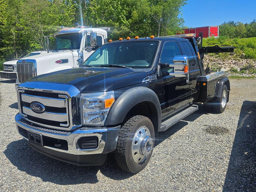 Image of Ford F-550 Image 0