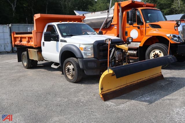 Image of Ford F-550 equipment image 1