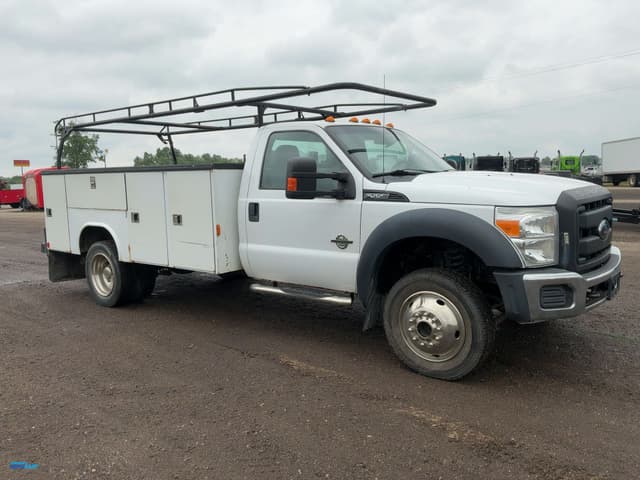 Image of Ford F-550 equipment image 1