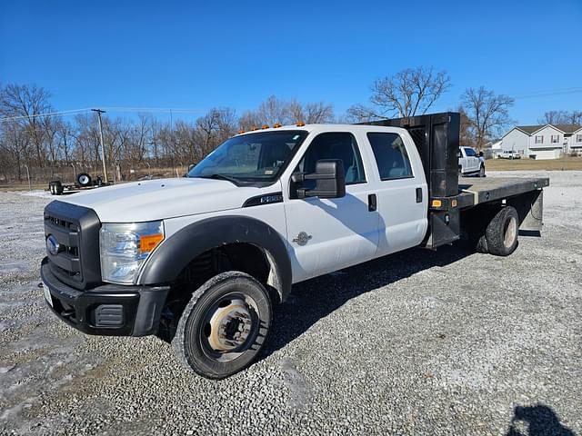 Image of Ford F-550 equipment image 3