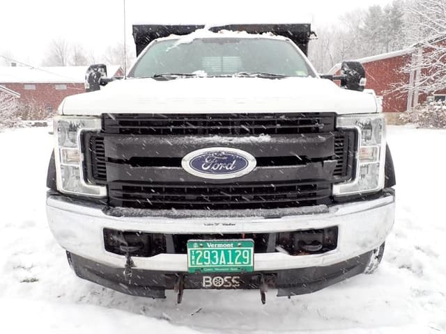 Image of Ford F-550 equipment image 2