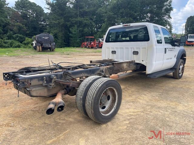 Image of Ford F-550 equipment image 2