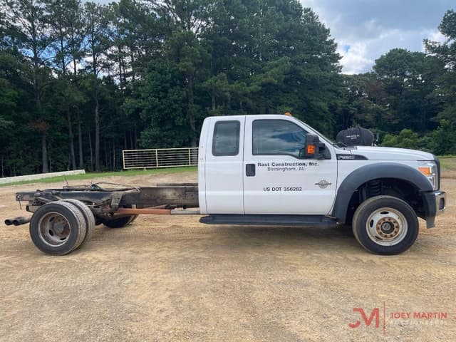 Image of Ford F-550 equipment image 1